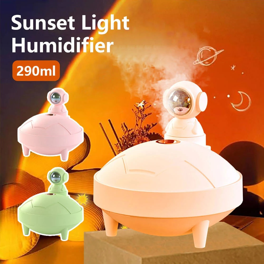 Enchanted Astronaut Sunset Luxe Lamp Glow Humidifier With 360 Degree Projection