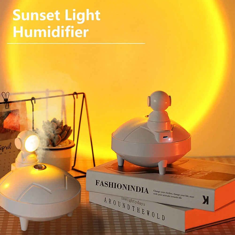 Enchanted Astronaut Sunset Luxe Lamp Glow Humidifier With 360 Degree Projection